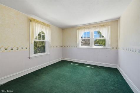 1415 Blossom Park Avenue Lakewood OH 44107