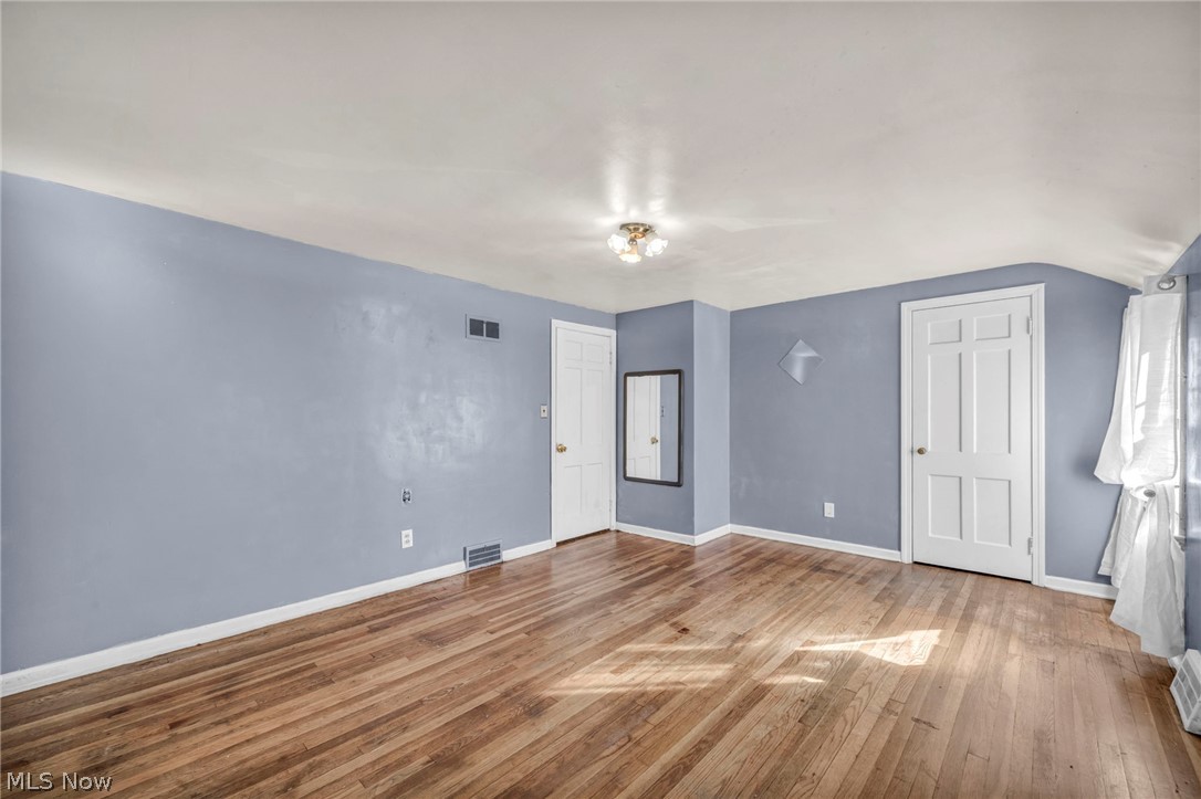 5171 Homewood Avenue Maple Heights OH 44137