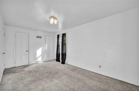 5171 Homewood Avenue Maple Heights OH 44137