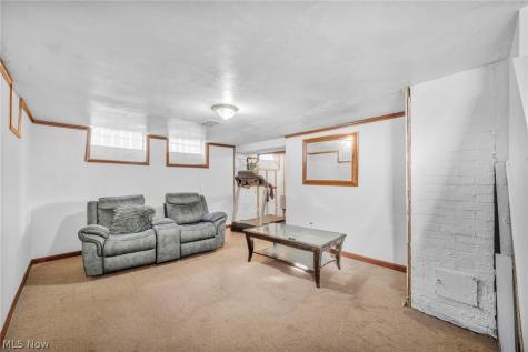 5171 Homewood Avenue Maple Heights OH 44137