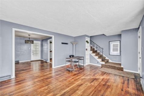 5171 Homewood Avenue Maple Heights OH 44137