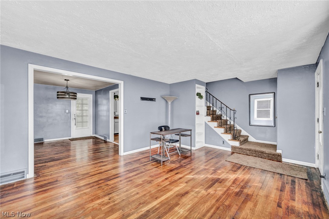 5171 Homewood Avenue Maple Heights OH 44137