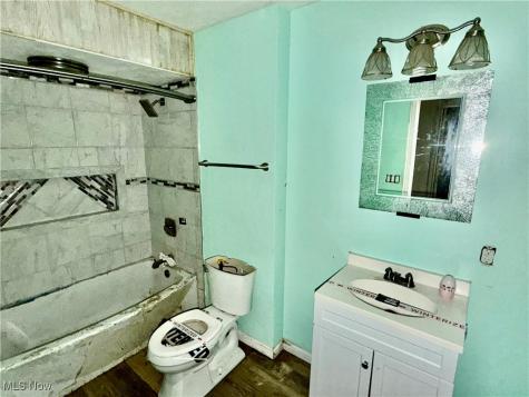 2898 Canton Road Uniontown OH 44685