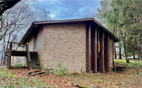 2898 Canton Road Uniontown OH 44685
