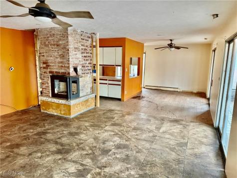 2898 Canton Road Uniontown OH 44685