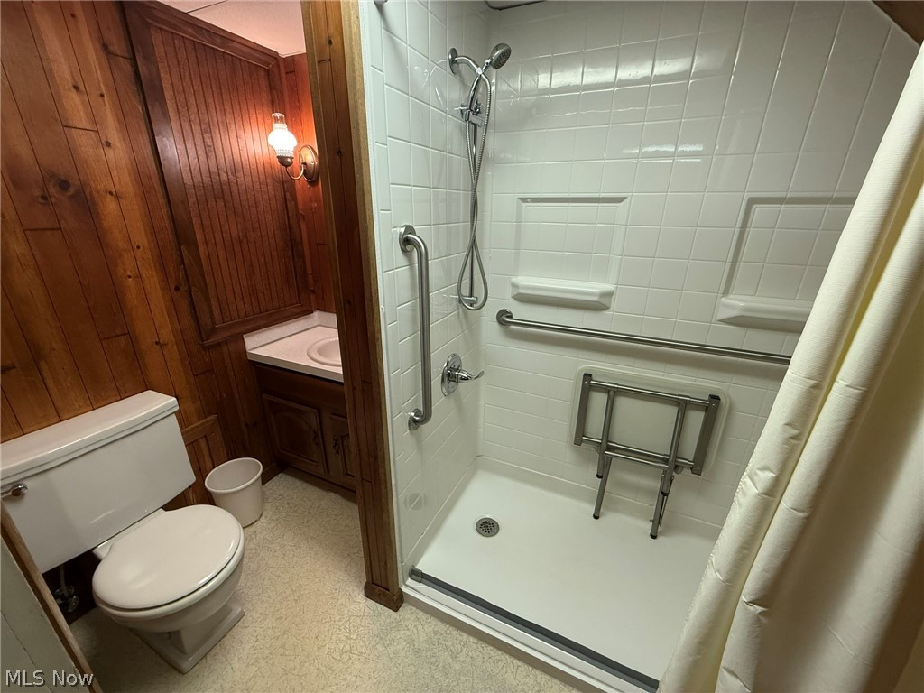 2902 Downeys Hill Drive NE Dover OH 44622