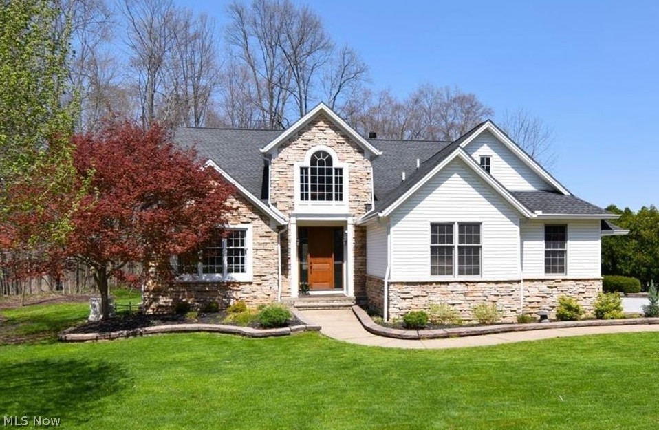 8118 Darbys Run Chagrin Falls OH 44023
