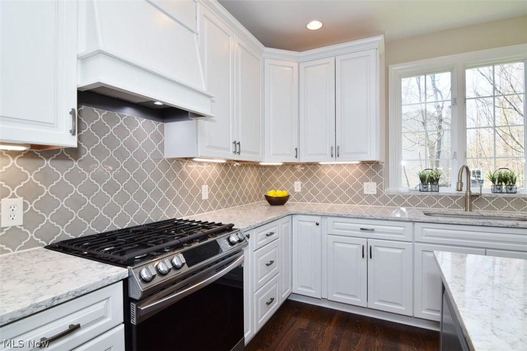 8118 Darbys Run Chagrin Falls OH 44023