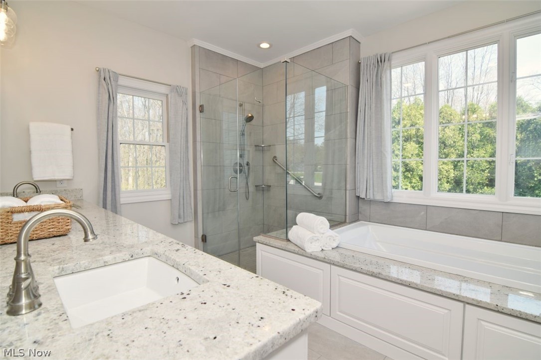 8118 Darbys Run Chagrin Falls OH 44023