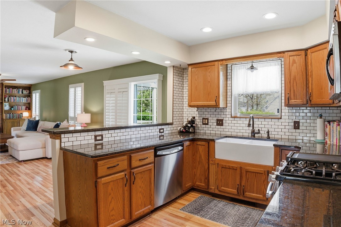 1271 Atterbury Drive Macedonia OH 44056