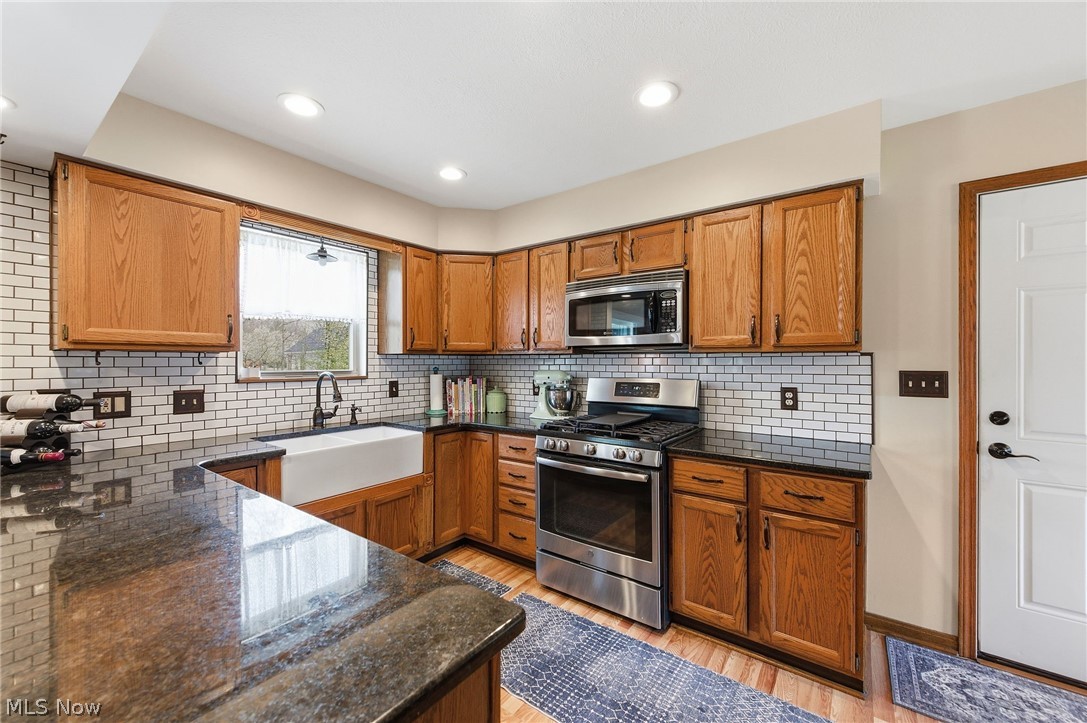 1271 Atterbury Drive Macedonia OH 44056