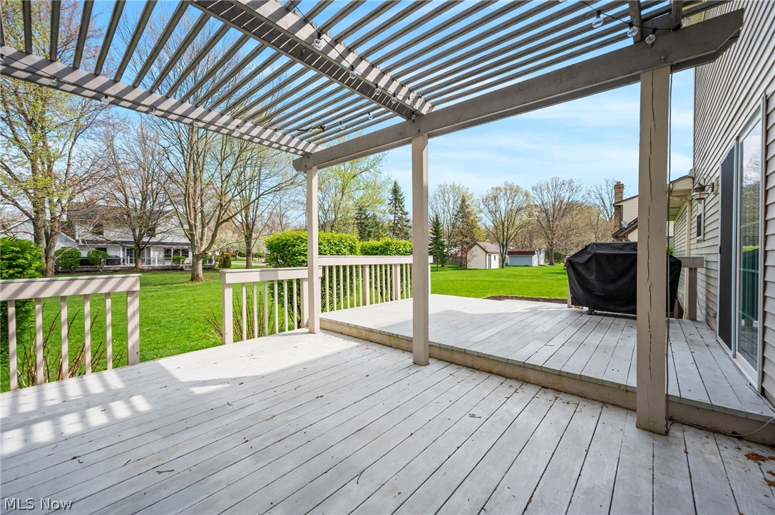1271 Atterbury Drive Macedonia OH 44056