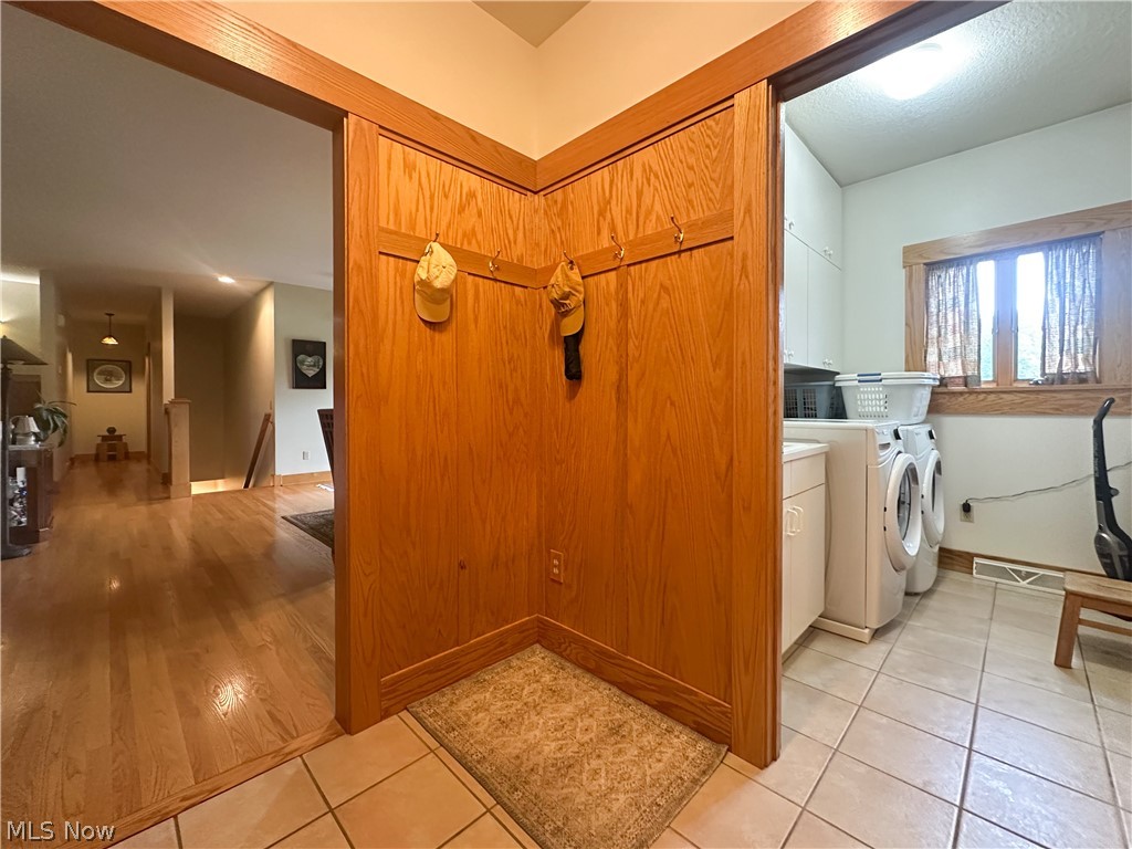 419 Secrist Lane Girard OH 44420