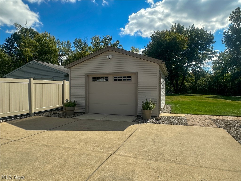 419 Secrist Lane Girard OH 44420