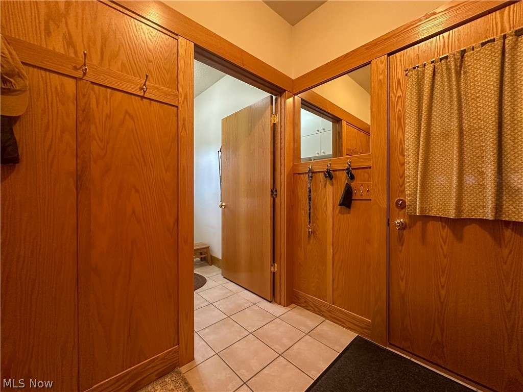 419 Secrist Lane Girard OH 44420