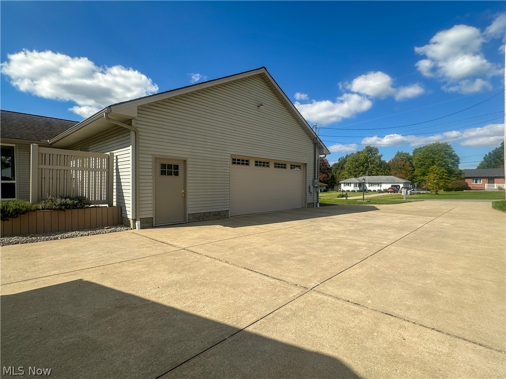 419 Secrist Lane Girard OH 44420