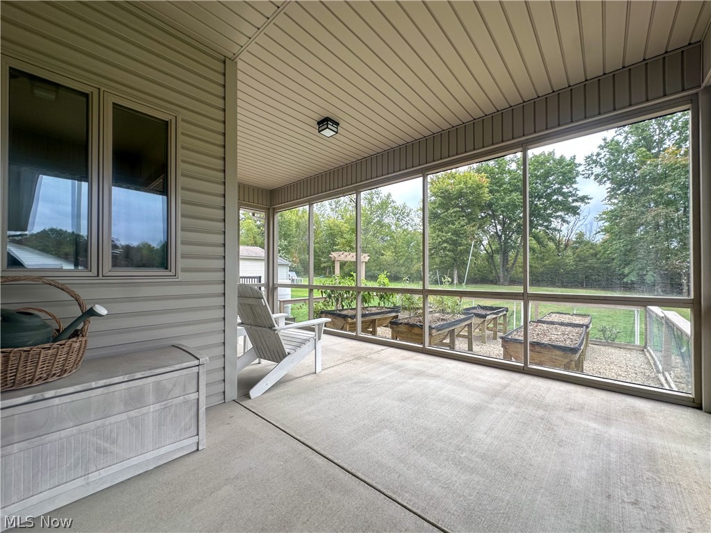 419 Secrist Lane Girard OH 44420