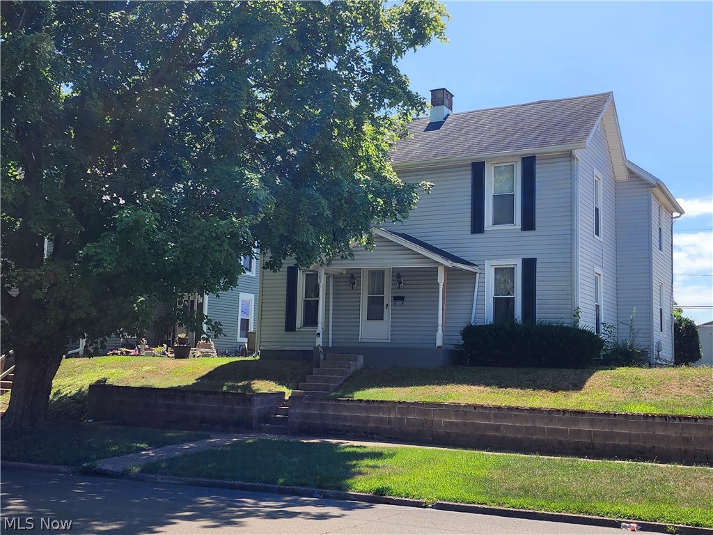 743 Pine Street Coshocton OH 43812