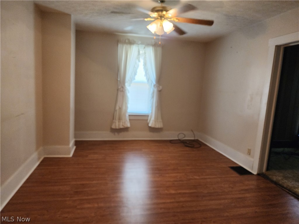 743 Pine Street Coshocton OH 43812