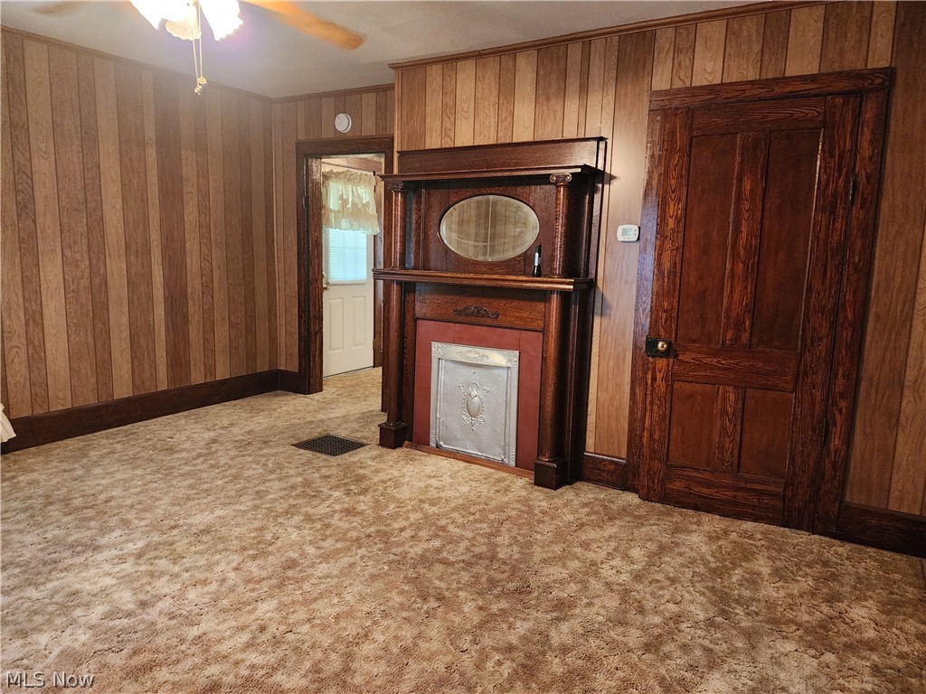 743 Pine Street Coshocton OH 43812