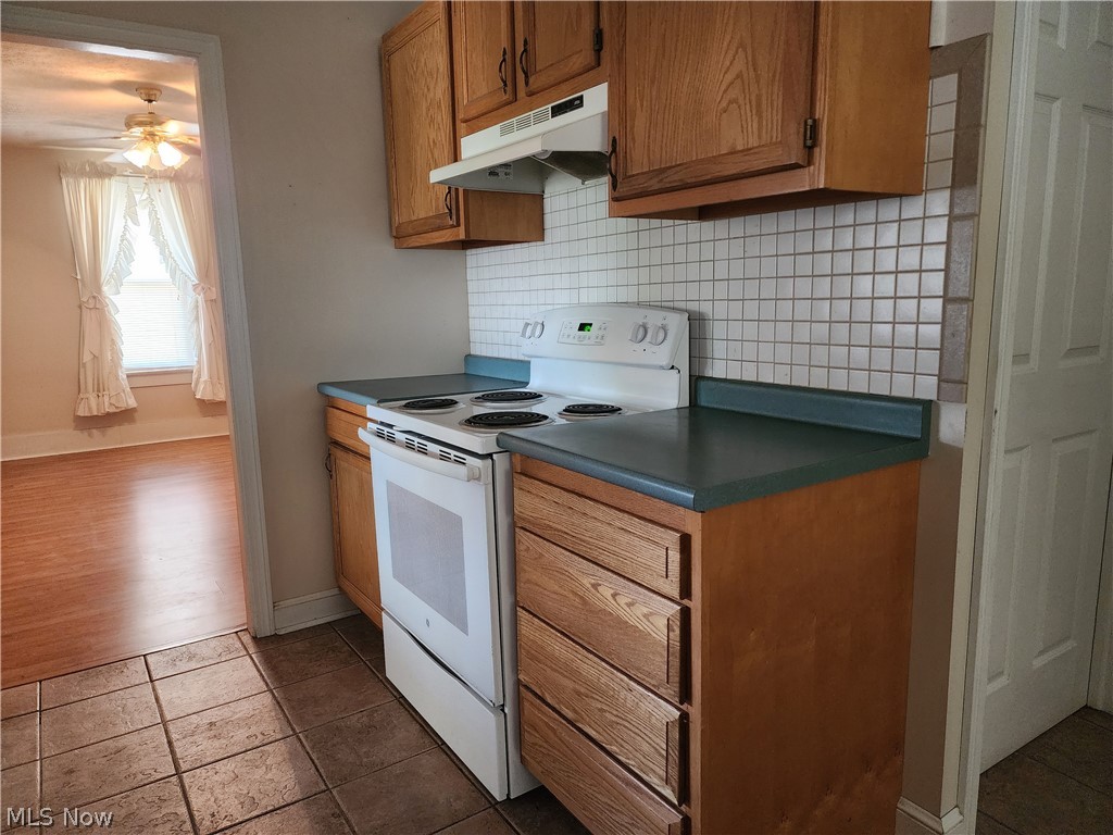 743 Pine Street Coshocton OH 43812