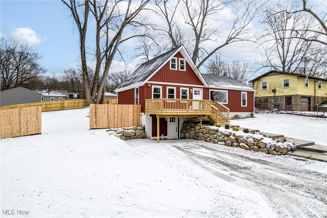 3101 Wagoner Street Akron OH 44319