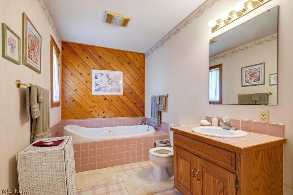 18079 Davis Road Dalton OH 44618
