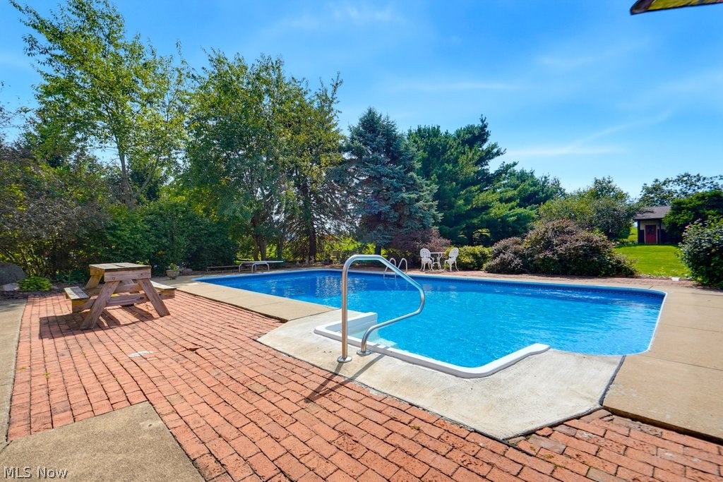18079 Davis Road Dalton OH 44618