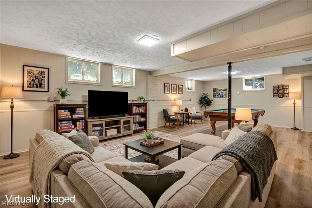 420 W Willowview Drive Akron OH 44319