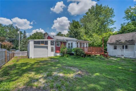 420 W Willowview Drive Akron OH 44319