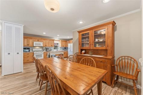 5923 Mills Creek Lane North Ridgeville OH 44039