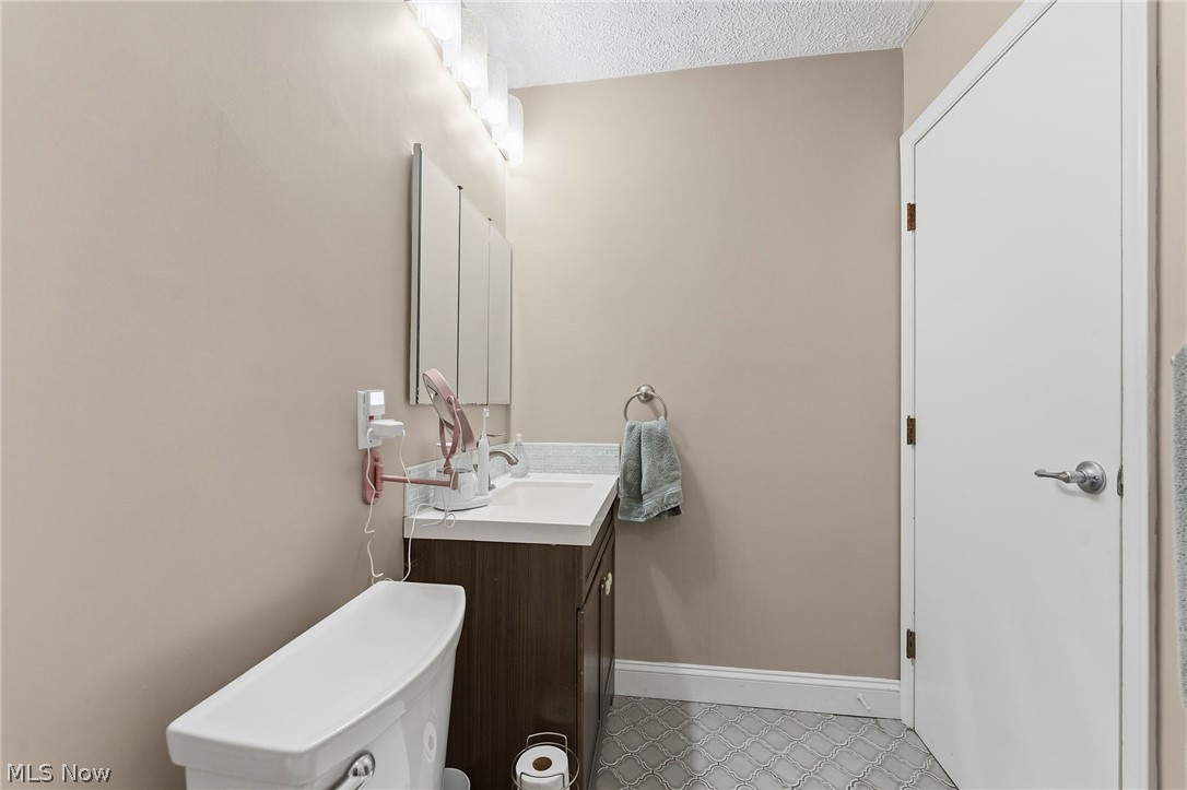 5923 Mills Creek Lane North Ridgeville OH 44039