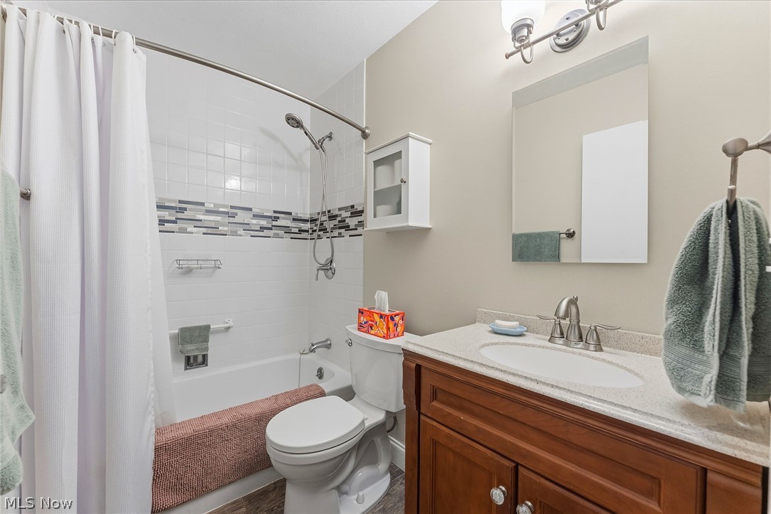 5923 Mills Creek Lane North Ridgeville OH 44039