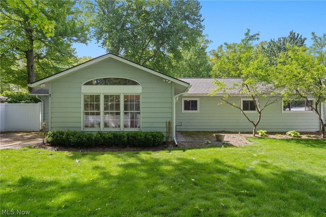 5923 Mills Creek Lane North Ridgeville OH 44039