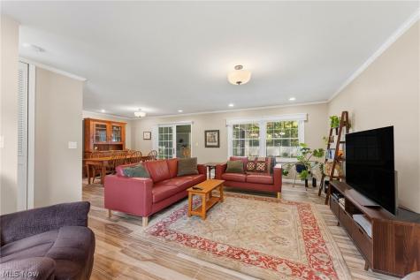 5923 Mills Creek Lane North Ridgeville OH 44039
