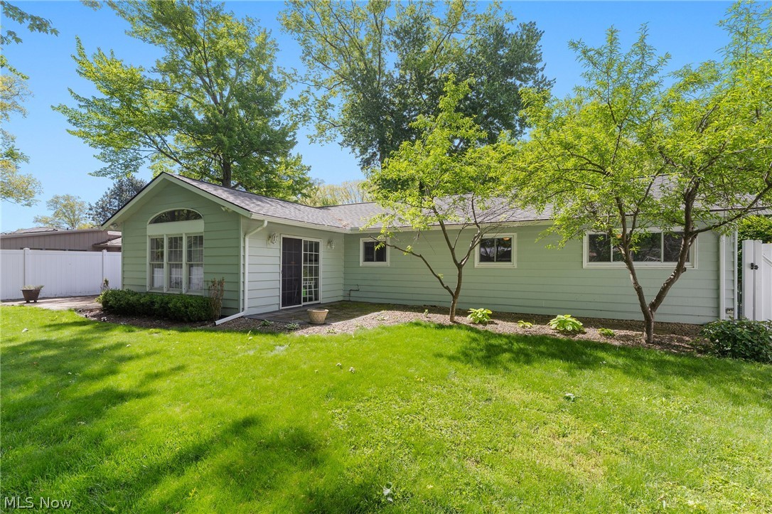 5923 Mills Creek Lane North Ridgeville OH 44039