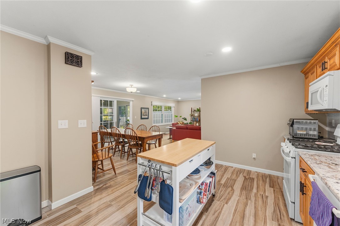 5923 Mills Creek Lane North Ridgeville OH 44039