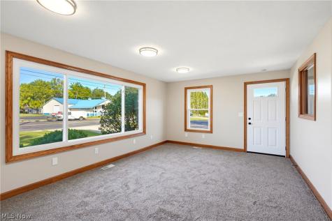 11316 Cleveland Avenue NW Uniontown OH 44685