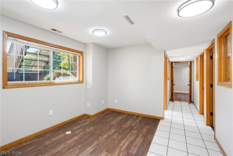 11316 Cleveland Avenue NW Uniontown OH 44685