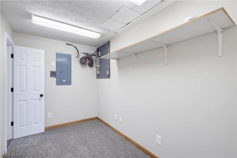 11316 Cleveland Avenue NW Uniontown OH 44685