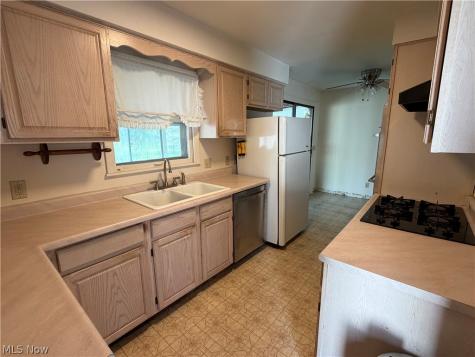 139 Centervale Avenue Youngstown OH 44512