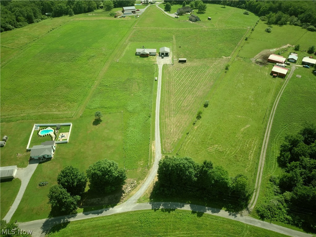 16167 Echo Valley Road Wellsville OH 43968