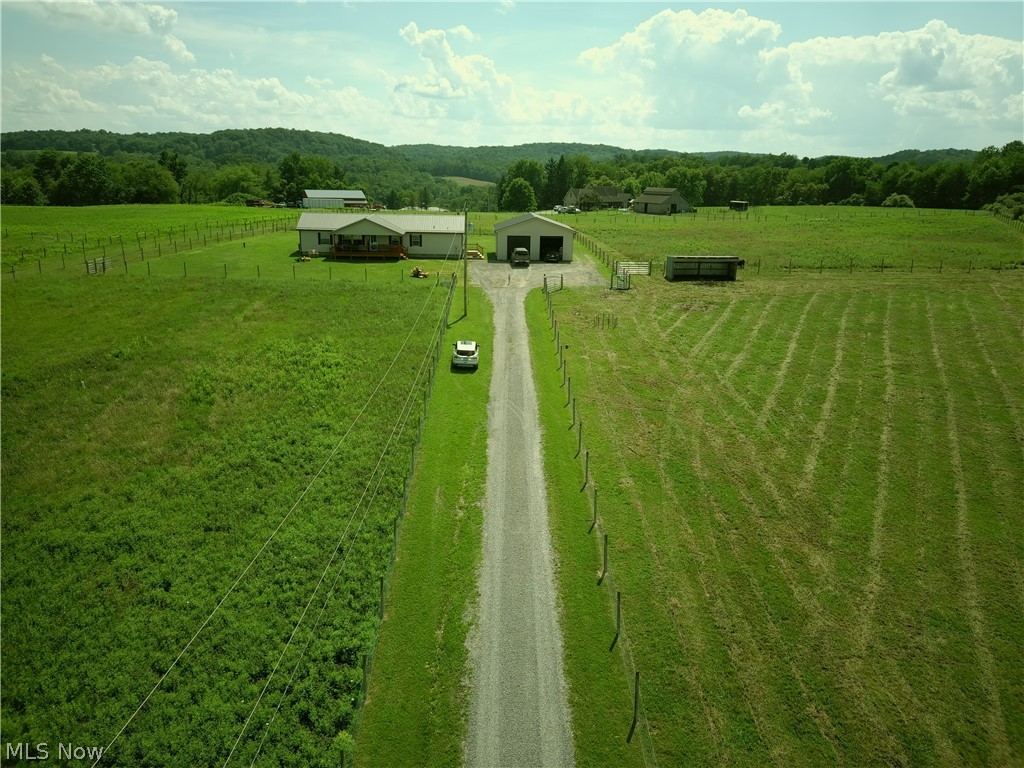 16167 Echo Valley Road Wellsville OH 43968