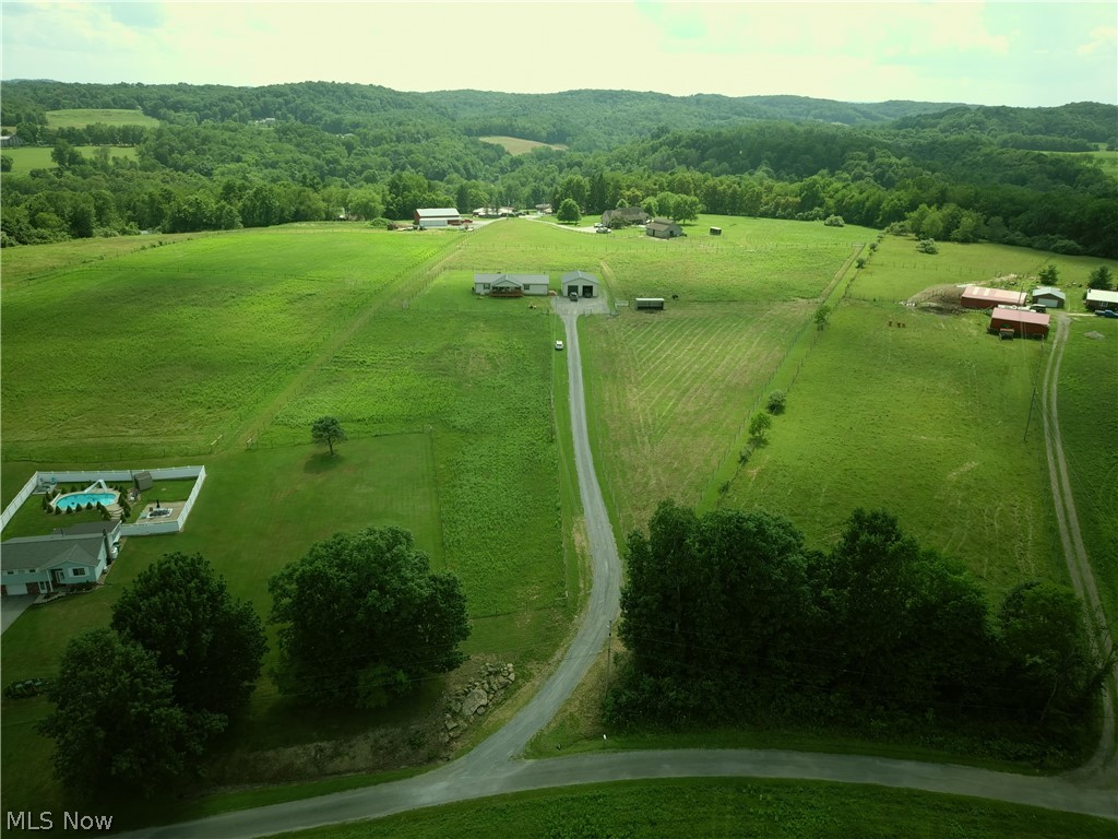 16167 Echo Valley Road Wellsville OH 43968