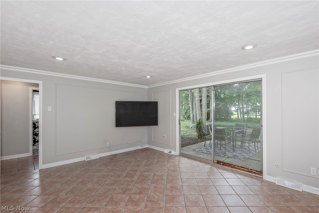 5512 Lansbury Lane Lyndhurst OH 44124