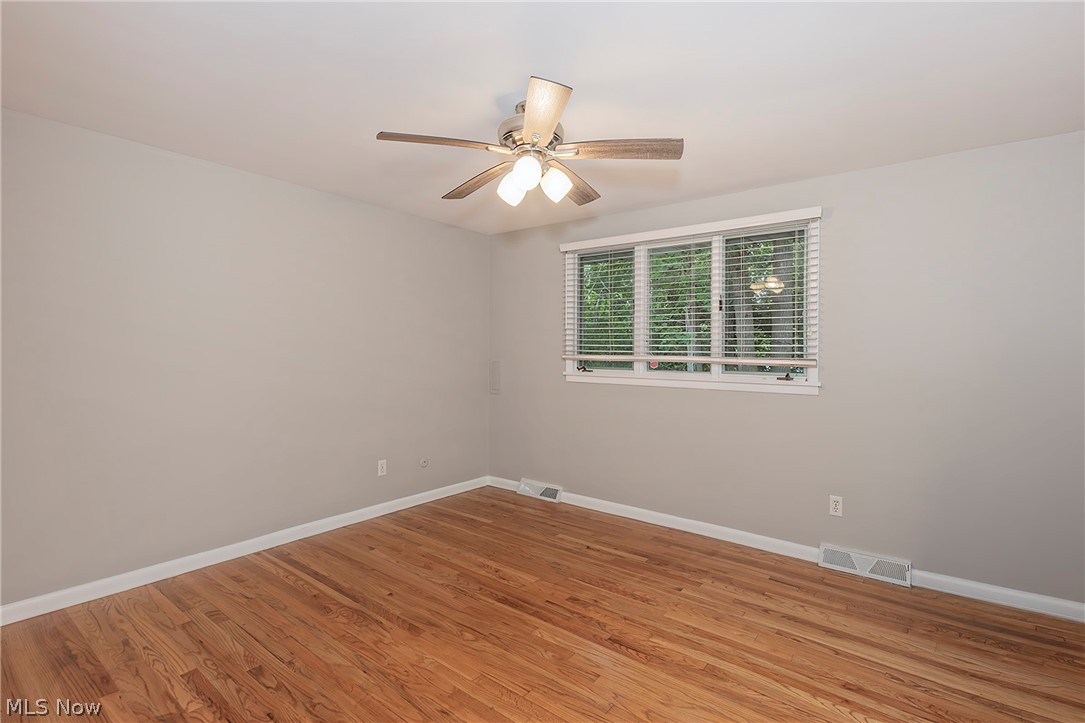 5512 Lansbury Lane Lyndhurst OH 44124