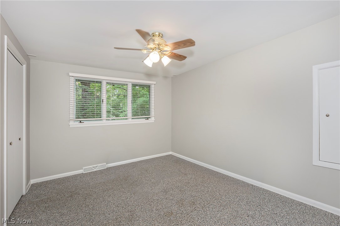 5512 Lansbury Lane Lyndhurst OH 44124
