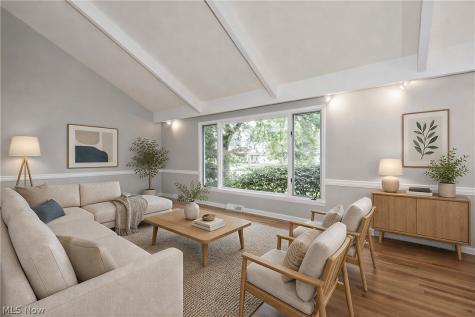 5512 Lansbury Lane Lyndhurst OH 44124