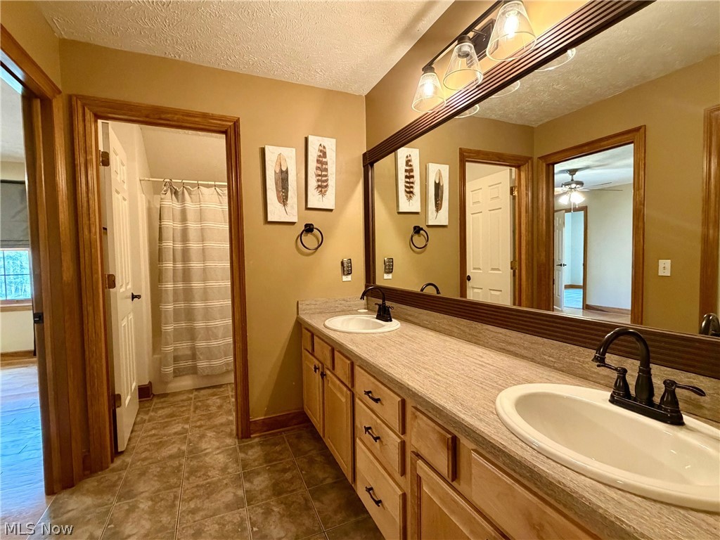 11625 Regent Park Drive Chardon OH 44024