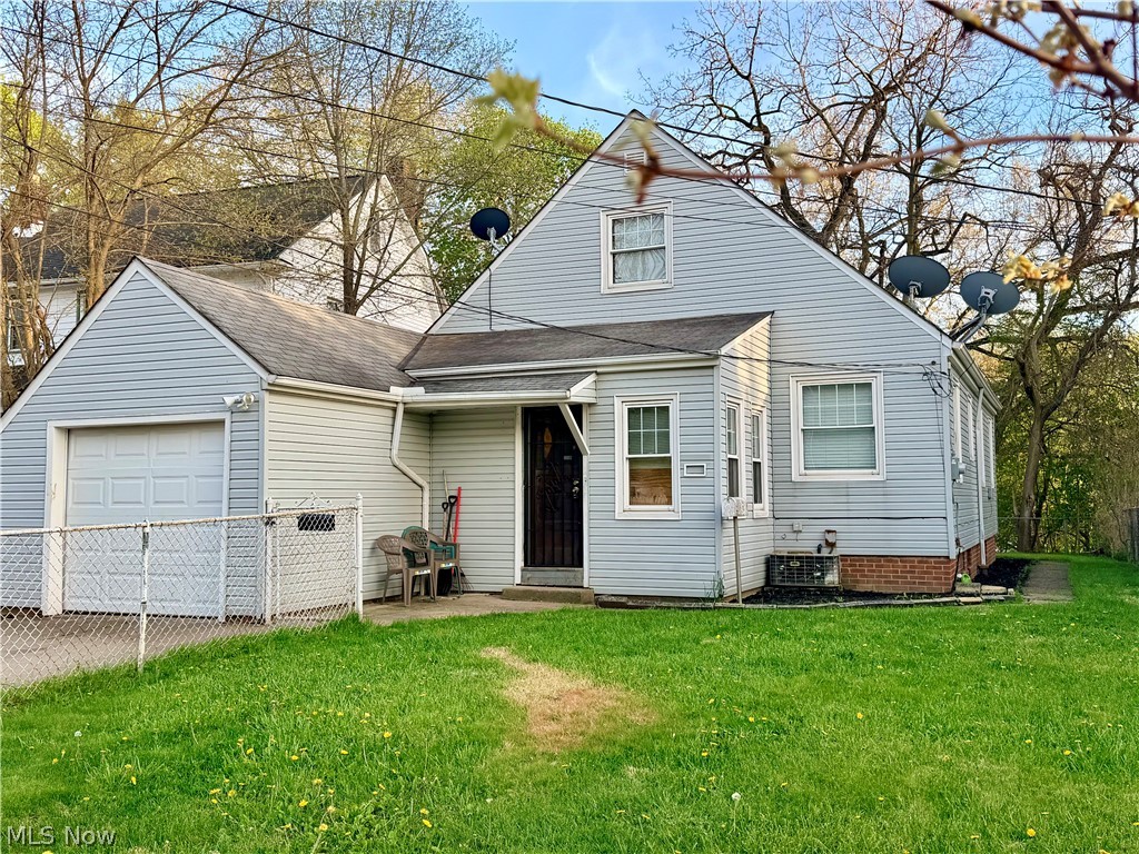 10506 Park Heights Road Cleveland OH 44104